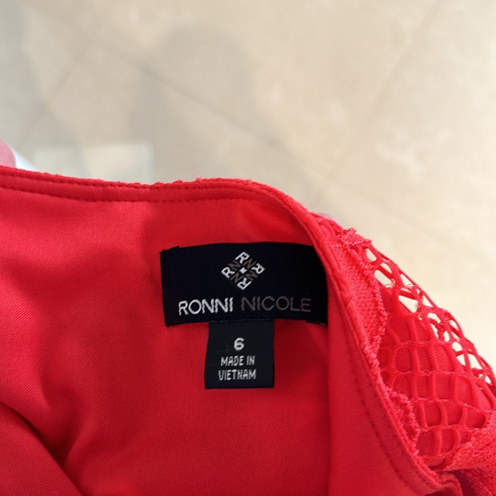 Ronni Nicole red lace dress size 6 - Picture 7 of 7